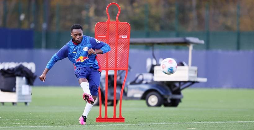 Leipzig, 04 11 2025, Red Bull training center at Cottaweg, Academy, Football, Rasenballsport Leipzig, Training RB Leipzig, In the picture Ridle Baku 17, RB Leipzig ,