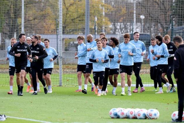 2 FBL, Hertha BSC training, 04 11 2025, Hertha BSC training, Sportforum, in the picture Hertha players circle nordphotoxGmbHx xEngler nph00076