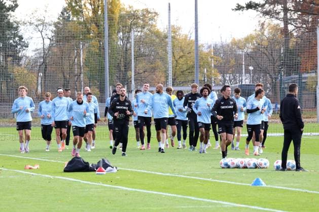 2 FBL, Hertha BSC training, 04 11 2025, Hertha BSC training, Sportforum, in the picture Hertha players circle nordphotoxGmbHx xEngler nph00076