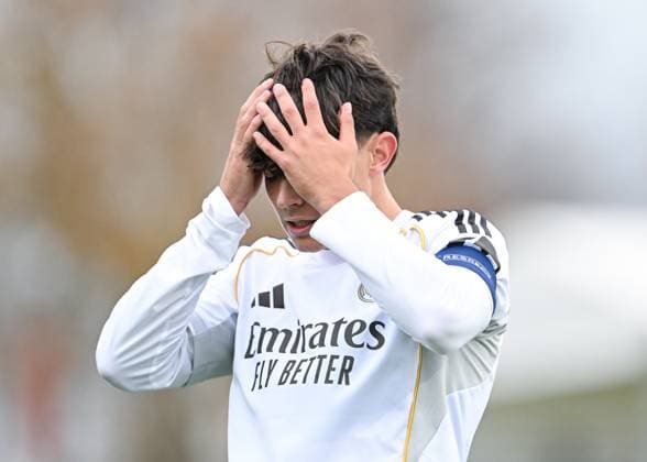 Liverpool, England, 4th November 2025. Carlos Diez of Real Madrid reacts during the Liverpool U19 vs Real Madrid U19 UEFA Youth League match at The Liverpool Football Academy, Liverpool. Picture credit should read: Cody Froggatt Sportimage EDITORIAL USE ONLY. No use with unauthorised audio, video, data, fixture lists, club league logos or live services. Online in-match use limited to 120 images, no video emulation. No use in betting, games or single club league player publications. SPI_019_CF_LIVERPOOL_U19_V_REAL_MADRID_U19 SPI-4262-0019