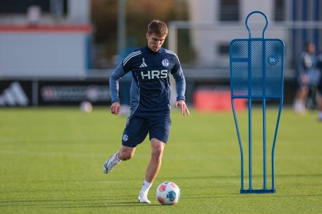 04 11 2025, Football, Season 2025 2026, Training FC Schalke 04, Felipe Sanchez FC Schalke 04 , Gelsenkirchen Training ground FC Schalke 04 NRW Germany xRHR PHOTO YYx Copyright: RHR-FOTOx RHR-FOTO YY