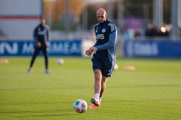 04 11 2025, Football, Season 2025 2026, Training FC Schalke 04, Henning Matriciani FC Schalke 04 , Gelsenkirchen Training ground FC Schalke 04 NRW Germany xRHR PHOTO YYx Copyright: RHR-FOTOx RHR-FOTO YY