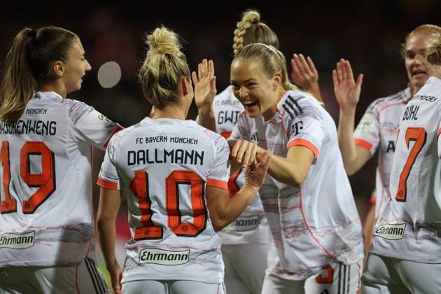 Dallmann Linda Torjubel 0-1 , 1.FC Nürnberg-Bayern München , Google Pixel Frauen-Bundesliga , Fußball , in den Max Morlock Stadion, in Nürnberg , Bayern, Deutschland. November 04, 2025 . Photo by: Davide Elias IPA Photo Pressefoto DENL Copyright: xDavidexEliasx