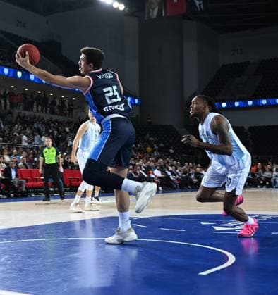 Turk Telekom v Panionios - BKT EuroCup Basketball ANKARA, TURKIYE - NOVEMBER 04: Gontikas (25) of Panionios in action during the 6th week of the BKT EuroCup between Turk Telekom and Panionios at the Ankara Sports Hall on November 04, 2025 in Ankara, Turkiye. Cem Genco Anadolu Ankara Turkey. Editorial use only. Please get in touch for any other usage.  Copyright: x2025xAnadoluxCemxGencox