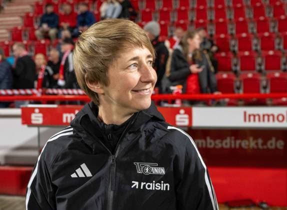 Soccer, Women, Season 2025 2026, Google Pixel Women Bundesliga 9 Matchday , 1 FC Union Berlin VfL Wolfsburg, Coach Ailien Poese 1 FC Union , 04 11 2025, Copyright: xMatthiasxKochx