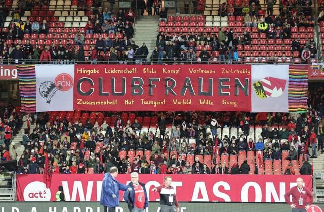 04 11 2025 Soccer Season 2025 2026 1 Womens Soccer Bundesliga 09 Matchday 1 FC Nürnberg FCN Club FC Bayern Munich FCB Sportfoto Zink DaMa xdaxmax banner banner of Clubfan Clubfans FCN Fans Fans Clubfrauen Zusammenhalt Mut Teamgeist Vorbild Wille Bissig