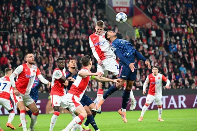 Stepan Chaloupek of Slavia (centre nr.2) in action during the Football Champions League 4th round match: Slavia Prague vs Arsenal in Prague, Czech Republic, November 4, 2025. (CTKxPhoto RomanxVondrous) CTKPhotoP2025110407564  CTKPhotoP2025110407564