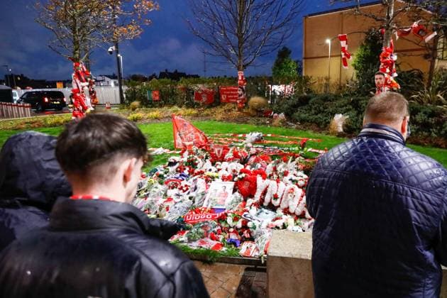 Liverpool v Real Madrid UEFA Champions League Fans pay visit the Diego Jota memorial before the UEFA Champions League match at Anfield, Liverpool UK Newspapers OUT Copyright: xMaxxTomlinsonx FIL-22464-0018