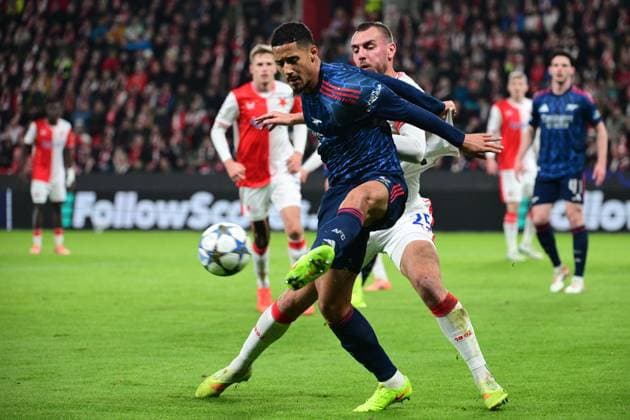 From left William Salibaof Arsenal and Tomas Chory of Slavia in action during the Football Champions League 4th round match: Slavia Prague vs Arsenal in Prague, Czech Republic, November 4, 2025. (CTKxPhoto MichalxKamaryt) CTKPhotoP2025110407654  CTKPhotoP2025110407654