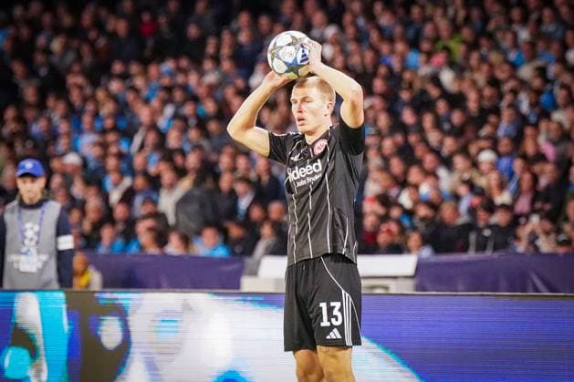 Football UEFA Champions League 2025 26, Matchday 4 SSC Napoli vs Eintracht Frankfurt Diego Armando Maradona Napoli Rasmus Kristensen Eintracht Frankfurt, 13 Naples Metropolitan City Naples Italy Copyright: xJOERANxSTEINSIEKx