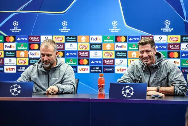 Barcelona s head coach Hansi Flick and Barcelona s Robert Lewandowski pictured during a press conference, PK, Pressekonferenz of Spanish FC Barcelona, Barca on Tuesday 04 November 2025 in Brugge. The team is preparing for tomorrow s game against Belgian soccer team Club Brugge KV, on day four of the League phase of the UEFA Champions League tournament. BRUNOxFAHY  x139001579x