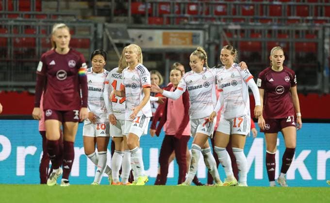 Bühl Klara Torjubel 0-4 , 1.FC Nürnberg-Bayern München , Google Pixel Frauen-Bundesliga , Fußball , in den Max Morlock Stadion, in Nürnberg , Bayern, Deutschland. November 04, 2025 . Photo by: Davide Elias IPA Photo Pressefoto DENL Copyright: xDavidexEliasx