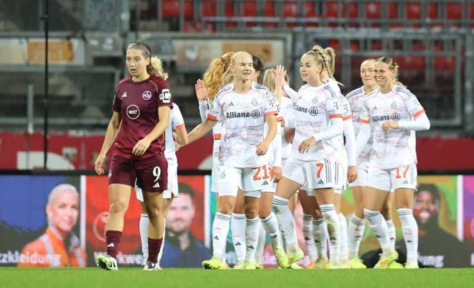 Bühl Klara Torjubel 0-4 , 1.FC Nürnberg-Bayern München , Google Pixel Frauen-Bundesliga , Fußball , in den Max Morlock Stadion, in Nürnberg , Bayern, Deutschland. November 04, 2025 . Photo by: Davide Elias IPA Photo Pressefoto DENL Copyright: xDavidexEliasx