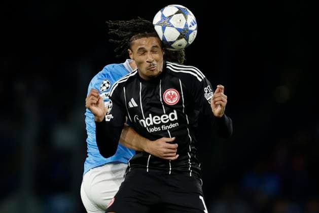 UCL MD4 SSC Napoli vs Eintracht Frankfurt Napoli s Kosovar defender Amir Rrahmani challenges for the ball with Eintracht Frankfurt s French forward Jean-Matteo Bahoya During match UEFA Champions League 2025 26 League Phase MD4 SSC Napoli vs Eintracht Frankfurt at Stadio Maradona on November 4, 2025 in Naples _BPH8909 Copyright: xAntonioxBalascox