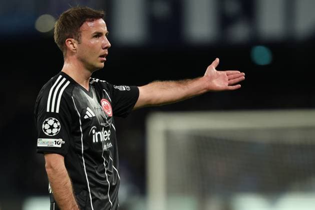 Frankfurt s Mario Goetze during the UEFA Champions League football match between Napoli vs Eintracht - Champions League 2025 2026 - Diego Armando Maradona stadium November 04, 2025 Naples, Italy soccer  Copyright: xAlessandroxGarofalo LaPressex
