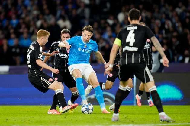 Scott McTominay (SSC Napoli) controls the ball, UEFA Champions League 2025 26 League Phase MD4, SSC Napoli v Eintracht Frankfurt, Diego Armando Maradona Stadium, November 4, 2025, Naples, Italy.