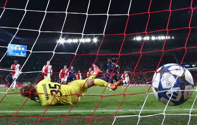 Bukayo Saka of Arsenal celebrates scoring the opening goal from penalty past Jakub Markovic of Slavia Prague Slavia Prague v Arsenal, UEFA Champions League, Group Stage, Football, Fortuna Arena, Prague, Czechia - 04 Nov 2025Prague Fortuna Arena Czech Republic EDITORIAL USE ONLY No use with unauthorised audio, video, data, fixture lists, club league logos or live services. Online in-match use limited to 120 images, no video emulation. No use in betting, games or single club league player publications.  Copyright: xMichaelxZemanek Shutterstockx 15642030q