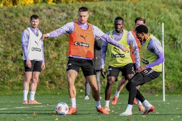 Hauke Wahl Hountondji Andréas Pauli Germany , Hamburg , Training ground at Kollaustrasse , Football , 1 Bundesliga , Training of FC St Pauli