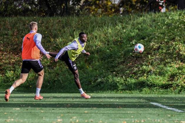 Hauke Wahl Abdoulie Ceesay Pauli Kopfball Germany , Hamburg , Training ground at Kollaustrasse , Football , 1 Bundesliga , Training of FC St Pauli