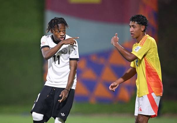 Soccer, Junior U 17 World Cup 2025 Doha Qatar Preliminary Round 04 11 2025 Group G Germany Colombia Wisdom Mike left, Germany vs Juan Catano right, Colombia