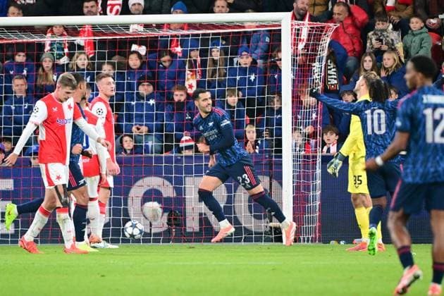 Mikel Merino of Arsenal (centre) scores third goal during the Football Champions League 4th round match: Slavia Prague vs Arsenal in Prague, Czech Republic, November 4, 2025. (CTKxPhoto RomanxVondrous) CTKPhotoP2025110408307  CTKPhotoP2025110408307