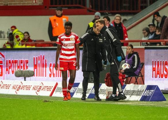 Soccer, Women, Season 2025 2026, Google Pixel Women Bundesliga 9 Matchday , 1 FC Union Berlin VfL Wolfsburg, Mariann Noack 1 FC Union had to come off due to injury, 04 11 2025, Copyright: xMatthiasxKochx