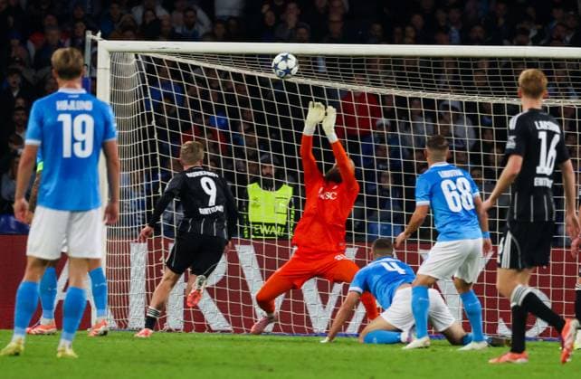 Napoli vs Eintracht Frankfurt Vanja Milikovic-Savic of SSC Napoli During the Champions League match between Napoli and Eintracht Frankfurt on November 4, 2025, at the Diego Armando Maradona Stadium in Naples. Photo: Napoli Stadio Diego Armando Maradona Napoli Italia Copyright: xFABIOxSASSOxFabioxSassox 0A4A1638