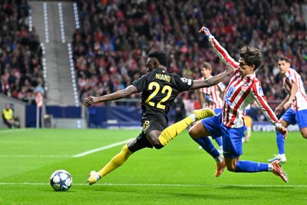 Atletico de Madrid v Royale Union Saint-Gilloise - UEFA Champions League MADRID, SPAIN - NOVEMBER 04 : Moreno Daniel defender of Atletico de Madrid, Niang Ousseynou midfielder of Union Saint-Gilloise in action during the UEFA Champions League 2025 26 League Phase MD4 match between Atletico de Madrid and Royale Union Saint-Gilloise on November 4, 2025 in Madrid, Spain, 04 11 2025 Madrid Spain  Copyright: xJanxDexMeuleneirx