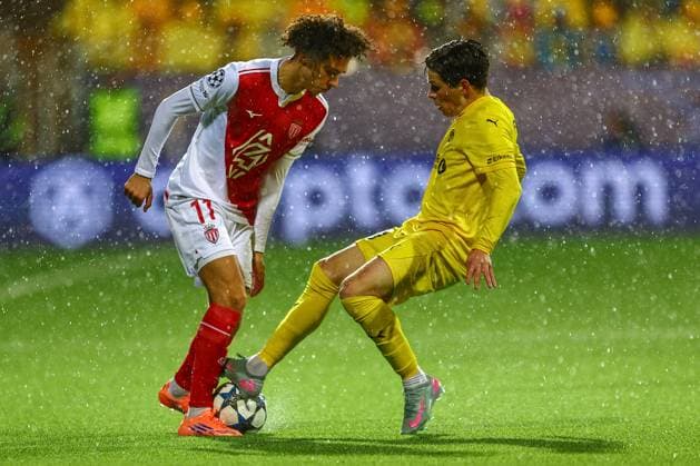 Football, Champions League 2025 2026 Bodo Glimt Monaco Bodo 20251104 Maghnes Akliouche and Bodo Glimts Sondre Brunstad Fet during the Champions League football match between Bodo Glimt and Monaco at Aspmyra Stadium Photo Mats Torbergsen NTB Bodo Norway EDITORIAL USE ONLY RESTRICTED USE FOR BETTING COMPANIES  Copyright: xMatsxTorbergsenx xNTBx
