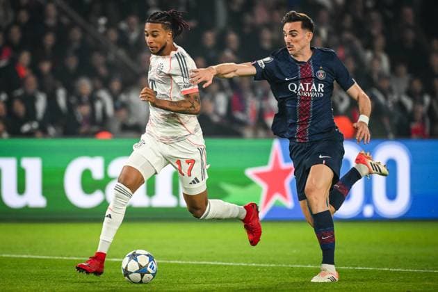 November 4, 2025, Paris, France, France: Michael OLISE of Bayern Munich and Fabian RUIZ of PSG during the UEFA Champions League, League Phase MD4 match between Paris Saint-Germain and FC Bayern Munich at Parc des Princes Stadium on November 04, 2025 in Paris, France. Paris France - ZUMAm308 20251104_zsp_m308_001 Copyright: xMatthieuxMirvillex