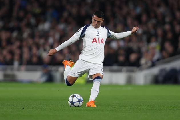 Pedro Porro of Tottenham Hotspur takes a free kick during the UEFA Champions League match between Tottenham Hotspur and Copenhagen at Tottenham Hotspur Stadium in London, England (Photo by Alexander Canillas Sports Press Photo SPP) Copyright: xAlexanderxCanillas SPPx Sportspressphoto_SPR56733