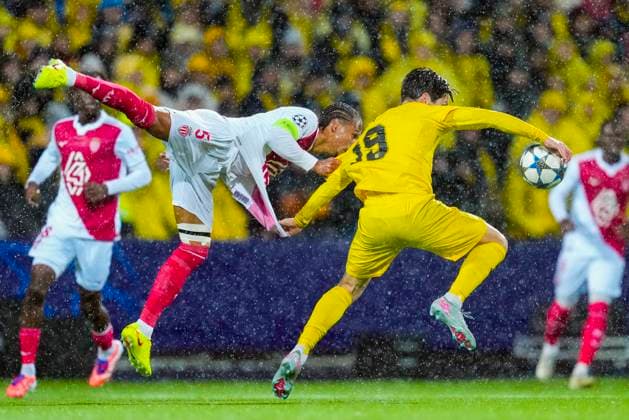 Football, Champions League 2025 2026 Bodo Glimt Monaco Bodo 20251104 Monacos Thilo Kehrer and Bodo Glimts Sondre Brunstad Fet during the Champions League football match between Bodo Glimt and Monaco at Aspmyra Stadium Photo Fredrik Varfjell NTB Bodo Norway EDITORIAL USE ONLY RESTRICTED USE FOR BETTING COMPANIES  Copyright: xFredrikxVarfjellx xNTBx
