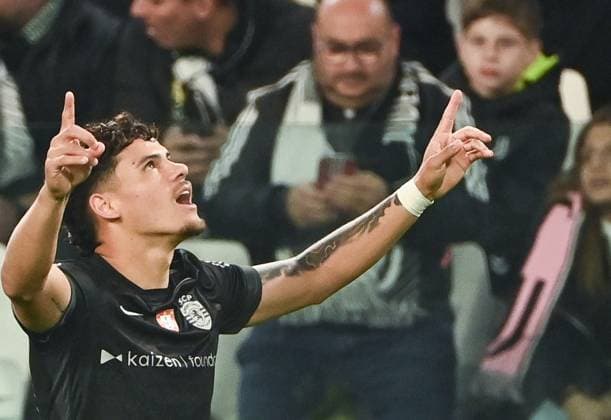 Juventus v Sporting Lisbon - UEFA Champions League TURIN, ITALY, NOVEMBER 4: Sporting Lisbon s midfielder Maximiliano Araujo celebrates after scores his team s first goal during the League phase UEFA Champions League football match between Juventus and Sporting Lisbon at the Juventus Stadium in Turin, Italy, on November 4, 2025. Isabella Bonotto Anadolu Turin Italy. Editorial use only. Please get in touch for any other usage.  Copyright: x2025xAnadoluxIsabellaxBonottox