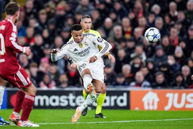 November 4, 2025, Liverpool, Liverpool, England: Kylian Mbappe of Real Madrid CF in action during the UEFA Champions League 2025 26 League Phase MD4 match between Liverpool FC and Real Madrid CF at Anfield on November 04, 2025 in Liverpool, England. Liverpool England - ZUMAa181 20251104_zaa_a181_117 Copyright: xDennisxAgyemanx
