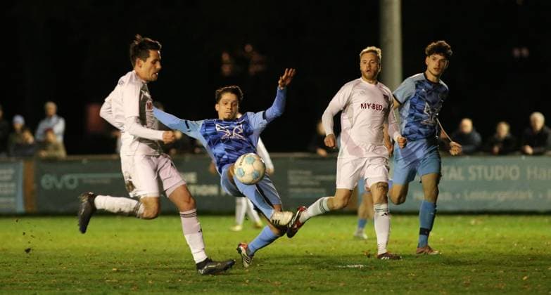 Soccer, 2025 2026 season, Lotto Cup, Hamburg, 4th round, Spielvereinigung Blankenese TuS Dassendorf Eyke Kleine TuS, l , Cengiz Karaduman Blankenese, M , Sven Möller Blankenese Hamburg