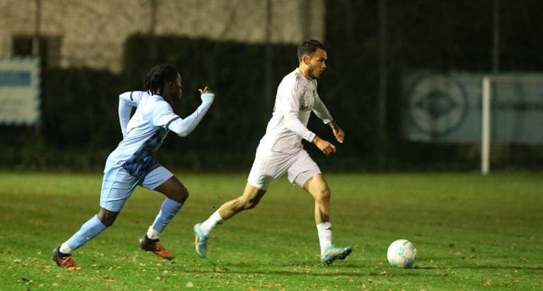 Soccer, 2025 2026 season, Lotto Cup, Hamburg, 4th round, Spielvereinigung Blankenese TuS Dassendorf Djakaridja Dagnogo, Len Aike Strömer TuS, r Blankenese Hamburg