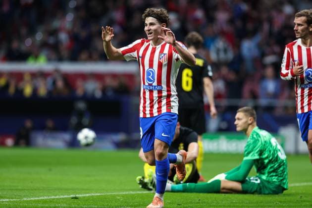 November 4, 2025, Madrid, Madrid, SPAIN: Julian Alvarez of Atletico de Madrid celebrates a goal during the UEFA Champions League 2025 26 League Phase MD4 match between Atletico de Madrid and R. Union Saint-Gilloise at Estadio Metropolitano on November 04, 2025 in Madrid, Spain. Madrid SPAIN - ZUMAa181 20251104_zaa_a181_133 Copyright: xIrinaxR.xHipolitox
