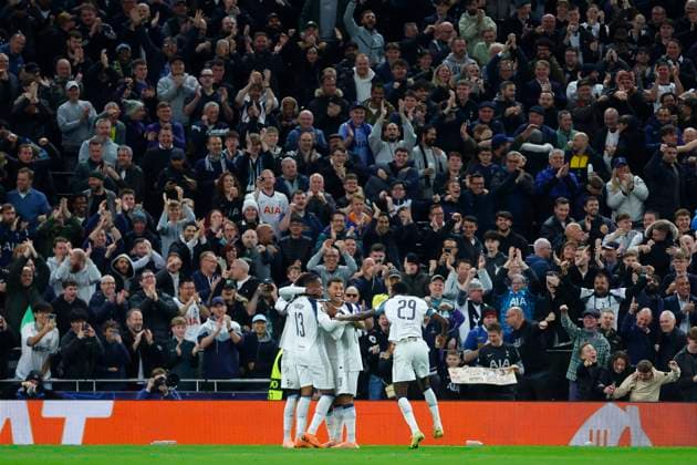 Tottenham Hotspur v Copenhagen, London, UK - 4 Nov 2025 Goal celebrations for Wilson Odobert of Tottenham Hotspur during the UEFA Champions League match between Tottenham Hotspur and Copenhagen at The Tottenham Hotspur Stadium, Tottenham, London on the 4 November 2025. Tottenham The Tottenham Hotspur Stadium London England Copyright: xJamesxWhitehead PPAUKx PPA-227424