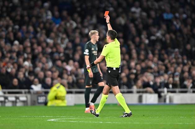 Spurs vs FC Copenhagen Champions Leage Referee Erik Lambrechts issues Brennan Johnson of Tottenham Hotspur with a red card during the UEFA Champions League League Phase match: Tottenham Hotspur vs FC Copenhagen at the Tottenham Hotspur Stadium London. London Tottenham Hotspur Stadium UK Copyright: xMartinxDaltonx Spurs_vs_FCCopenhagen_041125_MD_013