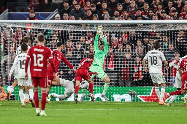 UEFA Champions League Matchday 4 of 8 Liverpool v Real Madrid Alexis Mac Allister of Liverpool scores to make it 1-0 during the UEFA Champions League Matchday 4 of 8 Liverpool vs Real Madrid at Anfield, Liverpool, United Kingdom, 4th November 2025 (Photo by Alfie Cosgrove News Images) Liverpool Anfield Merseyside United Kingdom Copyright: xAlfiexCosgrove NewsxImagesx