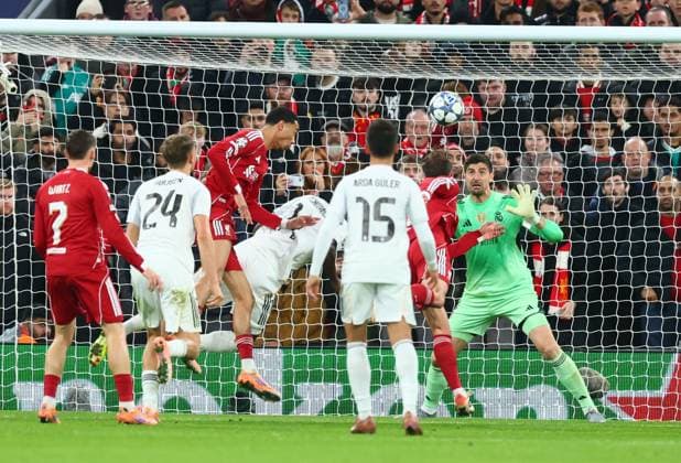 Alexis Mac Allister of Liverpool scores to make it 1-0 Liverpool v Real Madrid, UEFA Champions League, Group Stage, Football, Anfield, Liverpool, UK - 04 Nov 2025Liverpool Anfield United Kingdom EDITORIAL USE ONLY No use with unauthorised audio, video, data, fixture lists, club league logos or live services. Online in-match use limited to 120 images, no video emulation. No use in betting, games or single club league player publications.  Copyright: xPaulxCurrie Shutterstockx 15642053ce