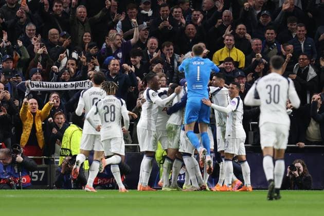 Tottenham Hotspur players celebrate after a goal scored by Micky van de Ven of Tottenham Hotspur during the UEFA Champions League match between Tottenham Hotspur and Copenhagen at Tottenham Hotspur Stadium in London, England (Photo by Alexander Canillas Sports Press Photo SPP) Copyright: xAlexanderxCanillas SPPx Sportspressphoto_SPR56822