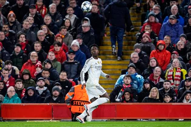 November 4, 2025, Liverpool, Liverpool, England: Vinicius Junior of Real Madrid CF in action during the UEFA Champions League 2025 26 League Phase MD4 match between Liverpool FC and Real Madrid CF at Anfield on November 04, 2025 in Liverpool, England. Liverpool England - ZUMAa181 20251104_zaa_a181_179 Copyright: xDennisxAgyemanx