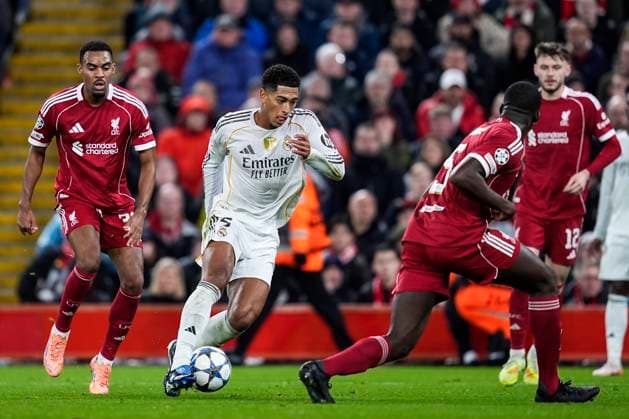 November 4, 2025, Liverpool, Liverpool, England: Jude Bellingham of Real Madrid CF in action during the UEFA Champions League 2025 26 League Phase MD4 match between Liverpool FC and Real Madrid CF at Anfield on November 04, 2025 in Liverpool, England. Liverpool England - ZUMAa181 20251104_zaa_a181_200 Copyright: xDennisxAgyemanx