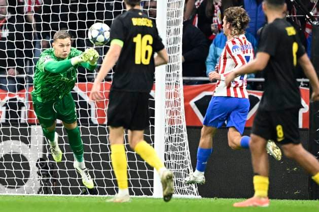 Atletico de Madrid v Royale Union Saint-Gilloise - UEFA Champions League MADRID, SPAIN - NOVEMBER 04 : Scherpen Kjell goalkeeper of Union Saint-Gilloise in action during the UEFA Champions League 2025 26 League Phase MD4 match between Atletico de Madrid and Royale Union Saint-Gilloise on November 4, 2025 in Madrid, Spain, 04 11 2025 Madrid Spain  Copyright: xJanxDexMeuleneirx
