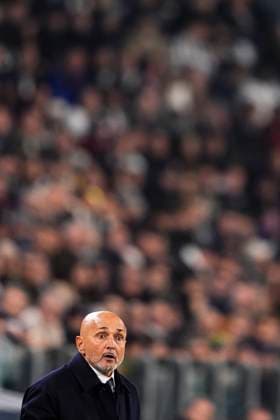 Juventus s head coach Luciano Spalletti during the Uefa Champions League soccer match, between Juventus and Sporting CP at the Allianz Stadium in Turin, League phase Matchday 4, north west Italy - Tuesday, November 4, 2025. - Soccer  Copyright: xFabioxFerrari LaPressex