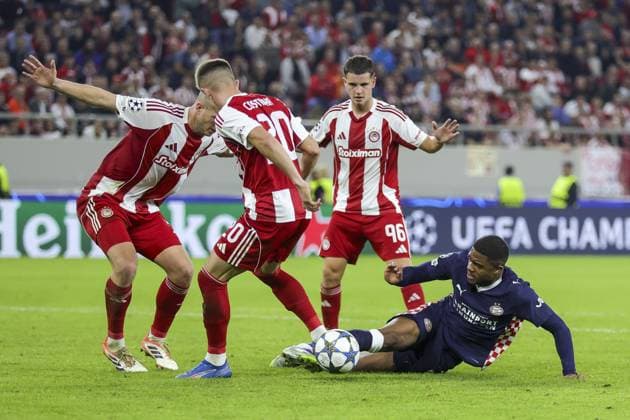 PIRAEUS , 04-11-2025 , Stadio Georgios Karaiskakis , season 2025 2026 , UEFA Champions League football League phase matchday 4 , match between Olympiacos and PSV , picture shows PSV player Myron Boadu Olympiacos - PSV  x31863666x Copyright: