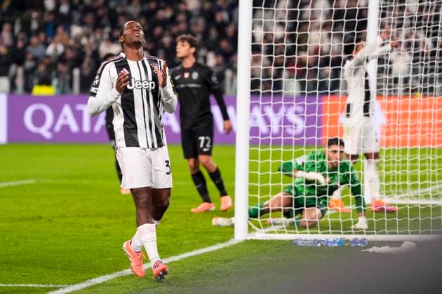 JuventusÕs Jonathan David reacts during the Uefa Champions League soccer match, between Juventus and Sporting CP at the Allianz Stadium in Turin, League phase Matchday 4, north west Italy - Tuesday, November 4, 2025. - Soccer  Copyright: xFabioxFerrari LaPressex