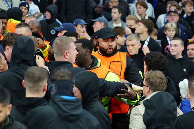 Tottenham Hotspur v Copenhagen, London, UK - 4 Nov 2025 Copenhagen fans clash with stewards during the UEFA Champions League match between Tottenham Hotspur and Copenhagen at The Tottenham Hotspur Stadium, Tottenham, London on the 4 November 2025. Tottenham The Tottenham Hotspur Stadium London England Copyright: xJamesxWhitehead PPAUKx PPA-227503