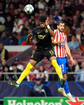 Atletico de Madrid s David Hancko (r) and R. Union Saint-Gilloise s Kevin Rodriguez during Champions League 2025 2026, Round 4 match. November 4 ,2025. (20251104476)